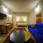Cave Saksagan Hotel 5*