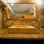 Cave Saksagan 5*
