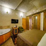 Cave Saksagan Hotel
