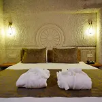 Hotel Cave Saksagan 5*