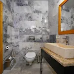 Ξενοδοχείο Cave Saksagan 5*