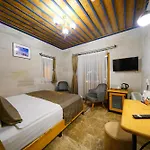 Cave Saksagan Hotel