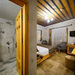 Cave Saksagan 5*