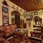Hotel Cave Saksagan 5*