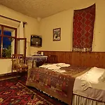 Cave Saksagan 5*