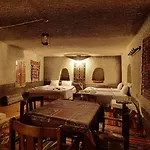 Cave Saksagan Göreme