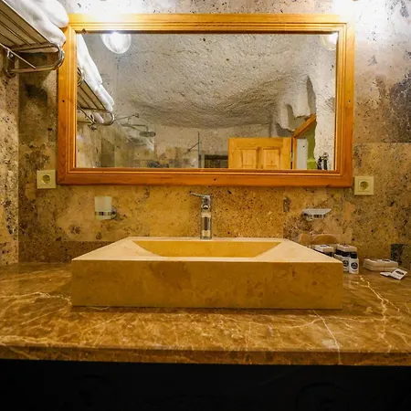 Cave Saksagan 5*