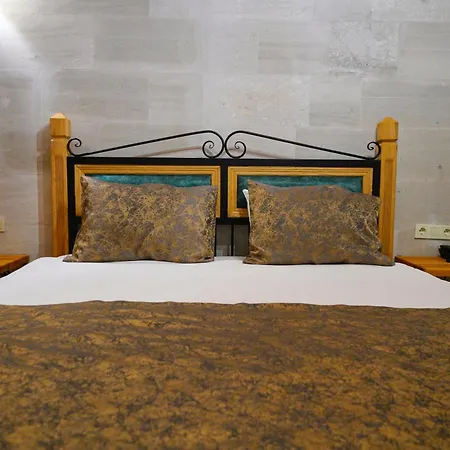 Cave Saksagan 5*