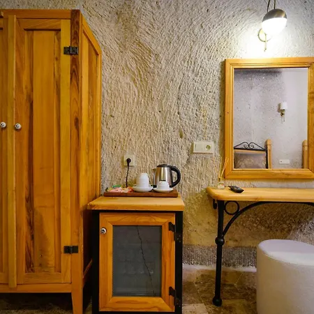 Hotel Cave Saksagan