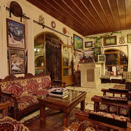 Hotel Cave Saksagan 5*