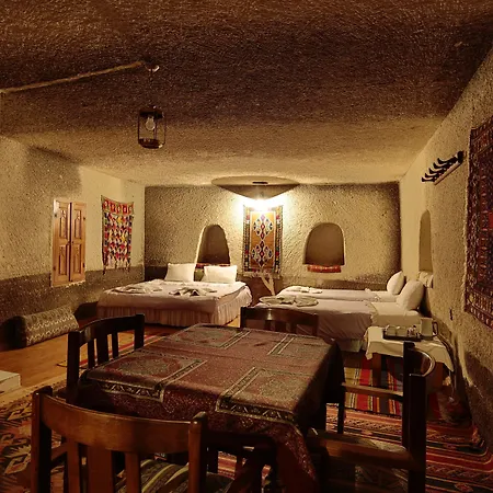 Cave Saksagan Göreme