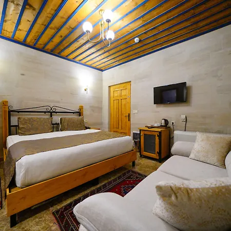 Cave Saksagan Hotel 5*