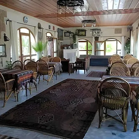 Cave Saksagan 5*