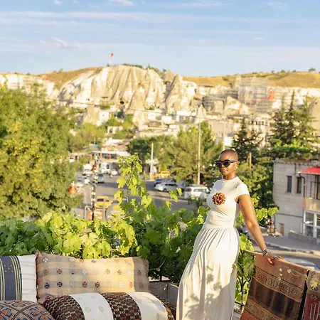 Cave Saksagan Hotel 5*