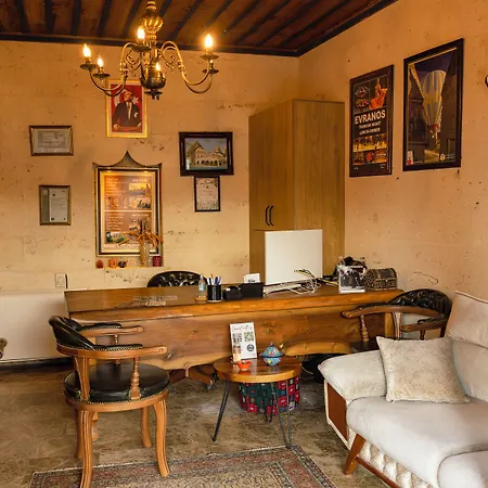Cave Saksagan Hotel