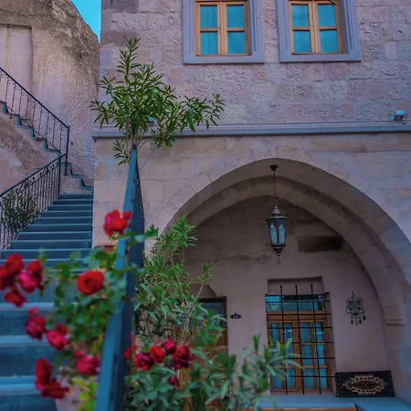 Hotel Cave Saksagan 5*