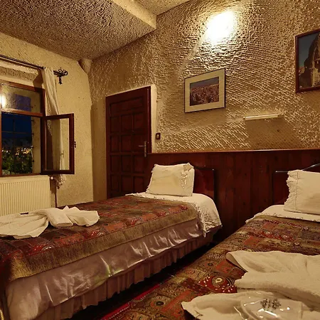 Hotel Cave Saksagan