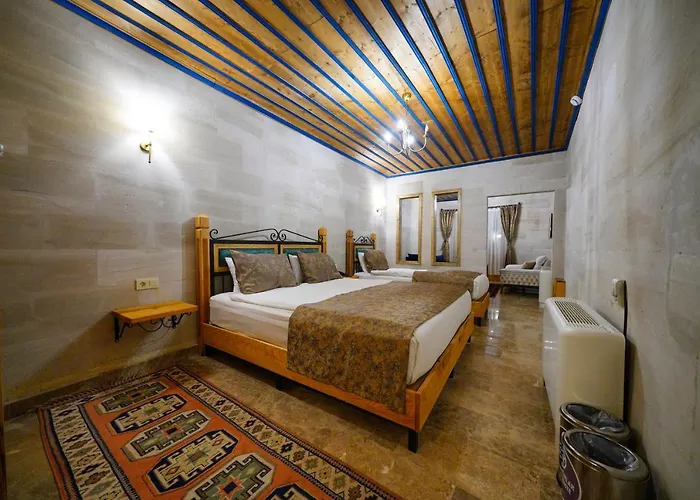 מלון Cave Saksagan גורמה