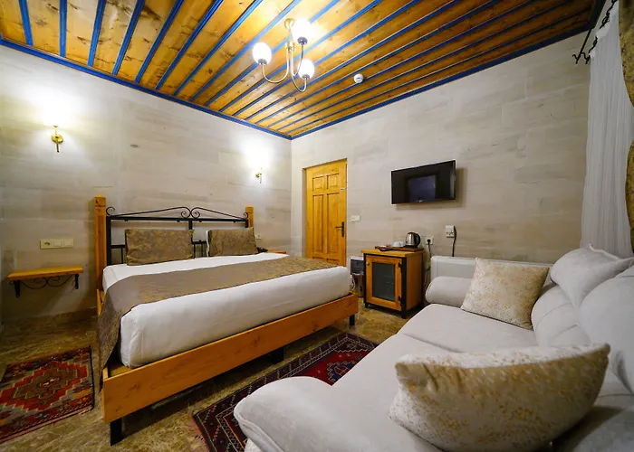 Cave Saksagan מלון 5*