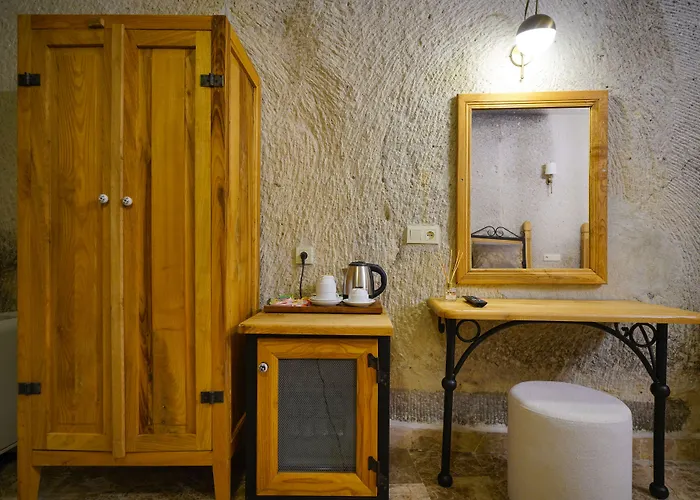 ケーブ サクサガン ホテル 5*